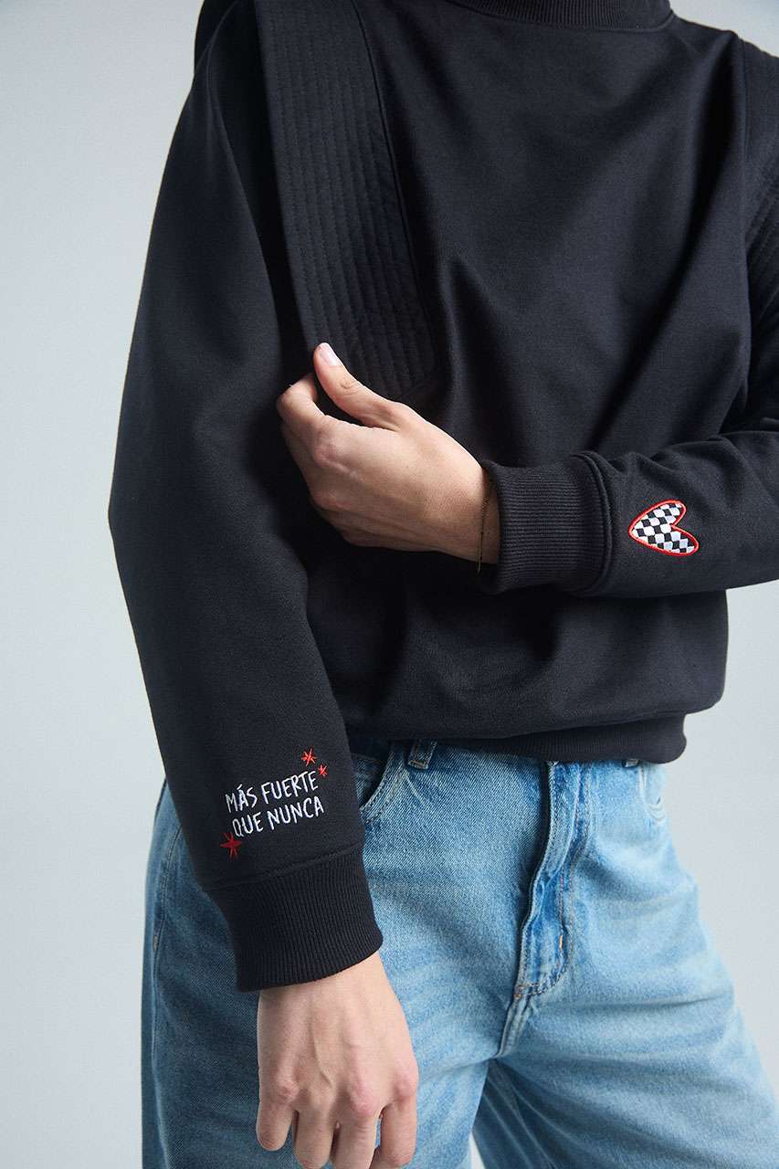 Jumper Más Fuerte - Black