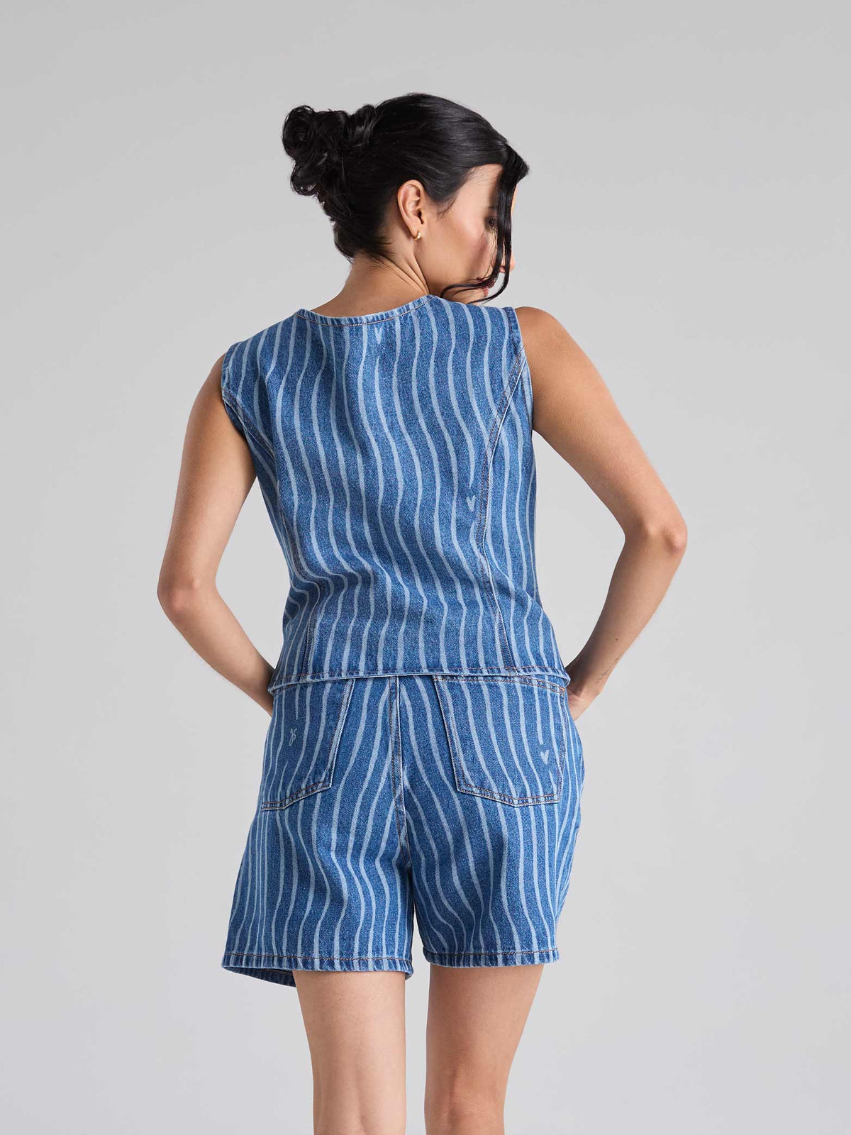 Vest Waves - Blue